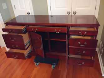 Cabinet in perfect condition