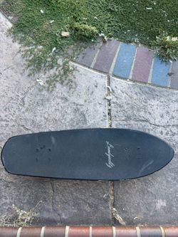 Landyachtz: Black Longboard/skateboard