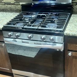 Samsung Gas Range (Stove)