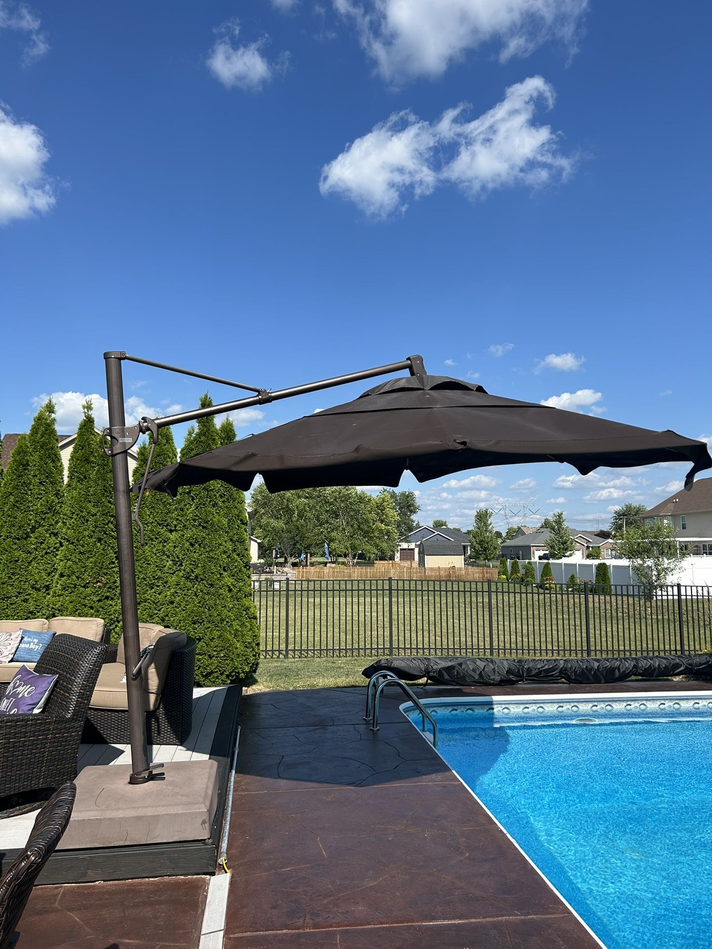 Great Escape Cantilever 13’ Patio Umbrella