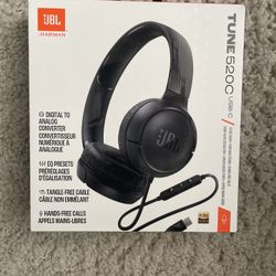 JBL TUNE 520C Headphones 