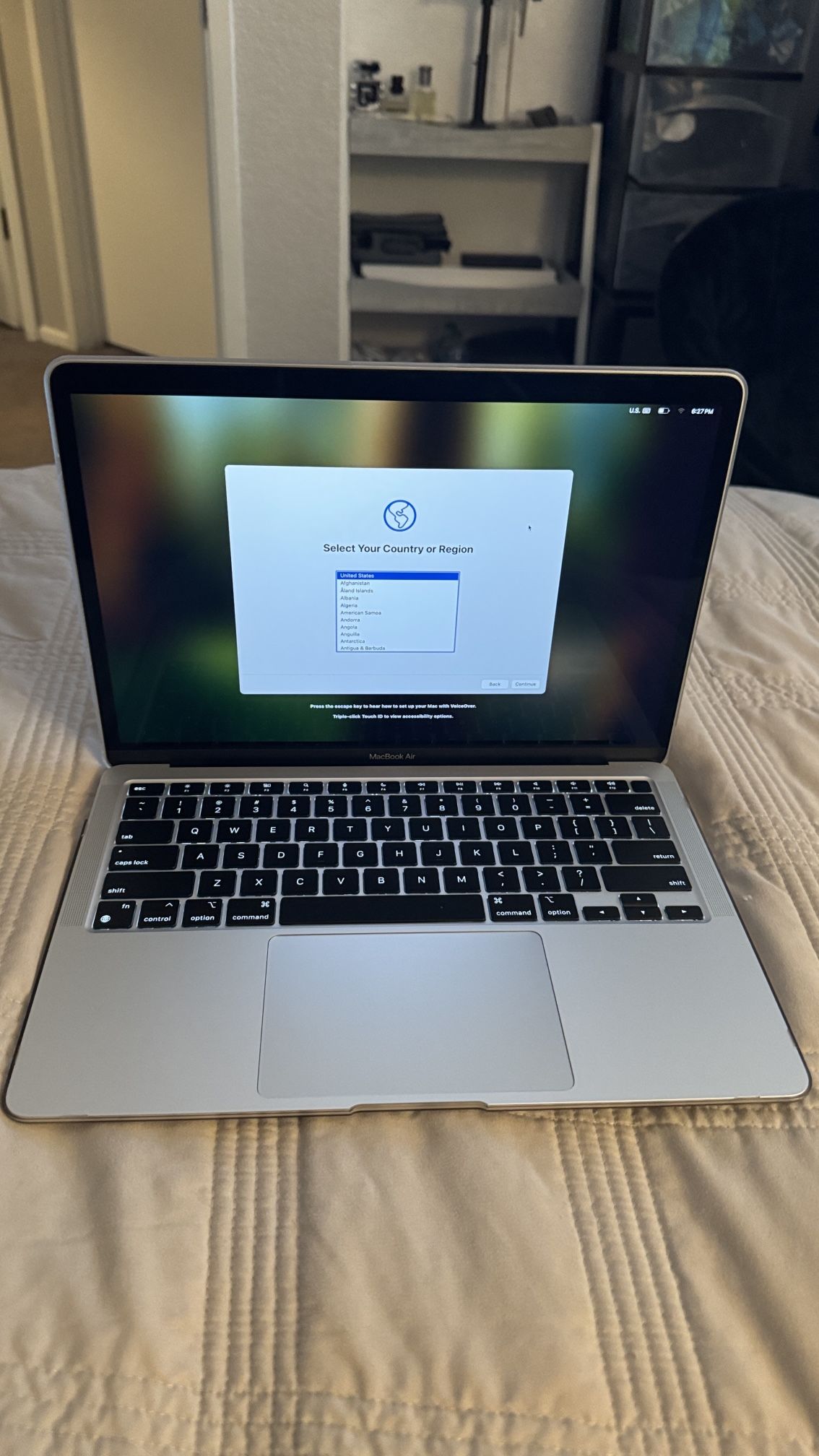 2020 MacBook Air - M1 8gb memory Sequoia 15.2