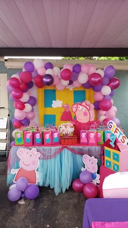 Pepa pig party decor