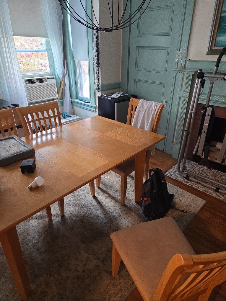 Dining Room Table With 6 Chairs