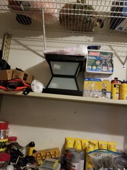 2 out door light fixtures great condition