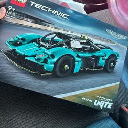 Lego Technic Aston Martin 