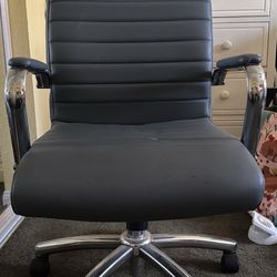 Desk chair