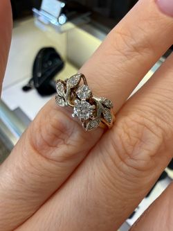 14K yellow gold natural diamonds absolutely gorgeous ring
