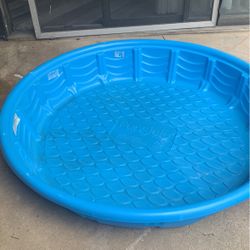 Little pool for little kids