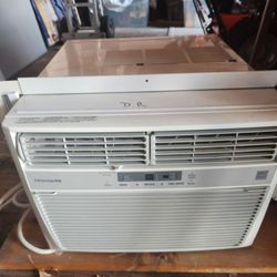 Sharp 12,000btu air conditioner with remote