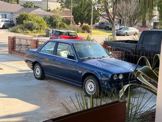 1989 BMW 325is e30 automatic  for parts