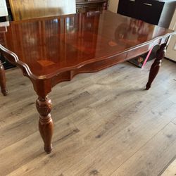Dining Room Table 41 x 63 x 30