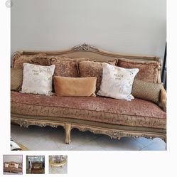 ELEGANT LIVING ROOM SET! excellent condition
