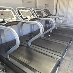 Star trac 8 series treadmill