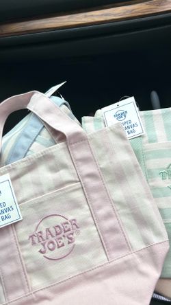 Trader Joe's Summer mini tote