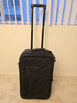 Kirkland Signature 22" Ballistic Nylon Carry-On Luggage – Expandable with Garm - $30 (Brentwood)
