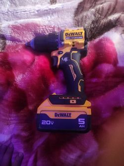 DEWALT 20V MAX XR Brushless Cordless 1/2 in. Drill/Driver. 