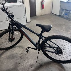 Mongoose Mountain Bike - Great Condition - $799 OBO