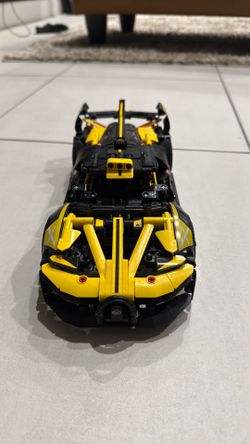 LEGO Technic Bugatti Bolide Race Car Model Building Set, Collectible Sports Car Toy, 42151