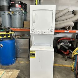 Washer/ Dryer 