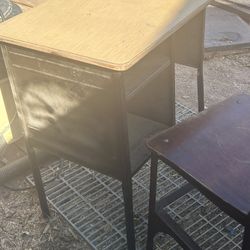 Neat old desk and chair  Asking 24 dollars for it