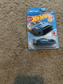 Nissian 35GT Liberty Walk Hotwheels 