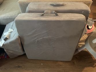 Kid play couch