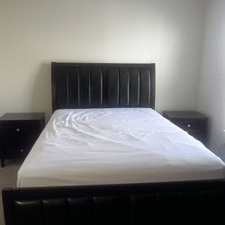 Queen Cherrywood Bedroom Set