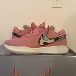 Nike Lebron 20s