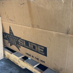 Jeep Gladiator And Wrangler Rockslide Engineering Side Steps. Auto Retract Steps Open/new Items