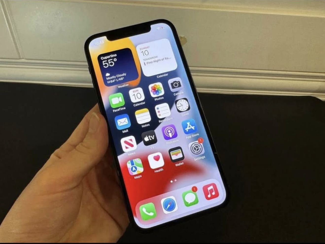 iPhone 12 Unlocked (excellent Condition) Like New