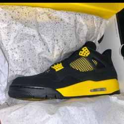 Air Jordan 4 Thunders new Black And Yellow 