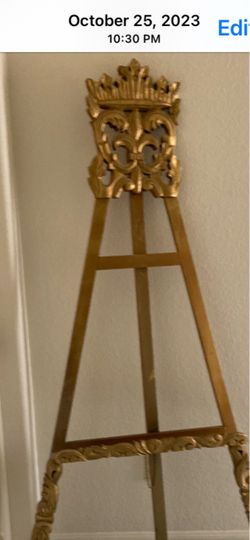 Vintage gold Easel
