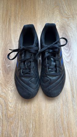 Youth Soccer Cleats - Size 1