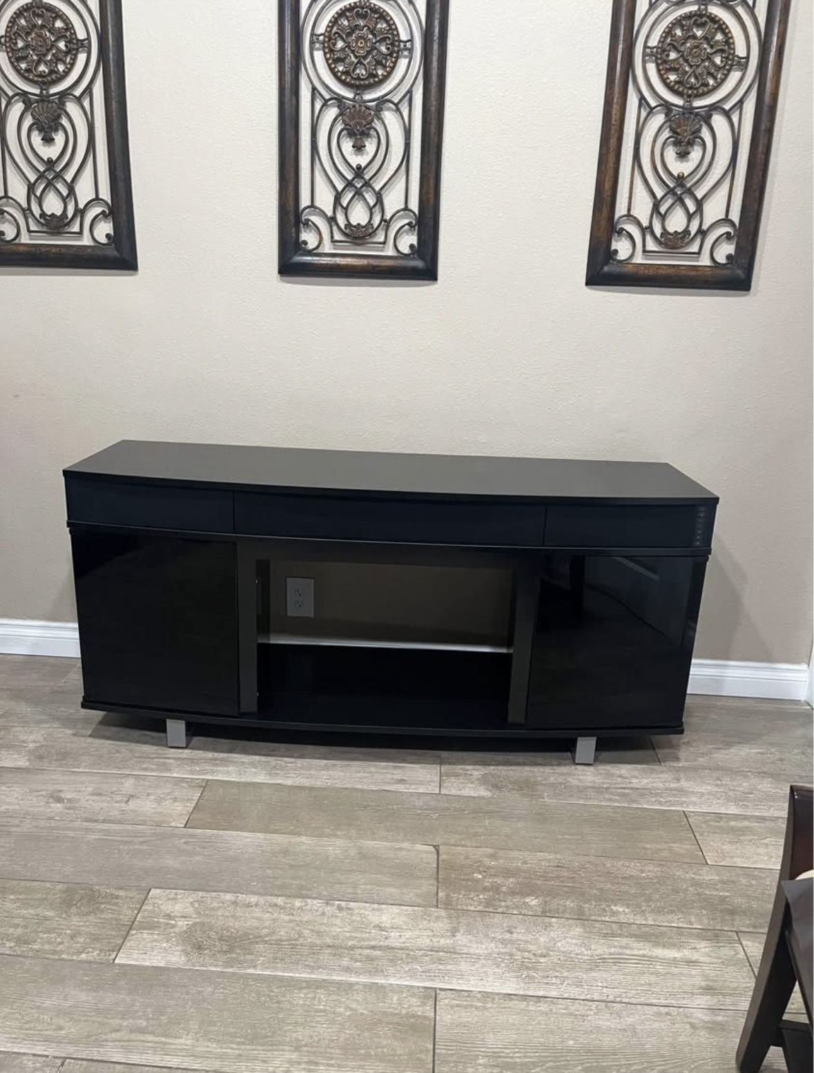 TV stand with Bluetooth Speaker