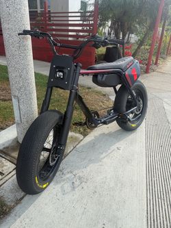 (300 MILES) Super 73 Z Adventure Series Redbull $2200 NO TRADES