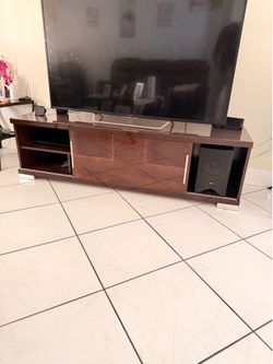 Tv stand