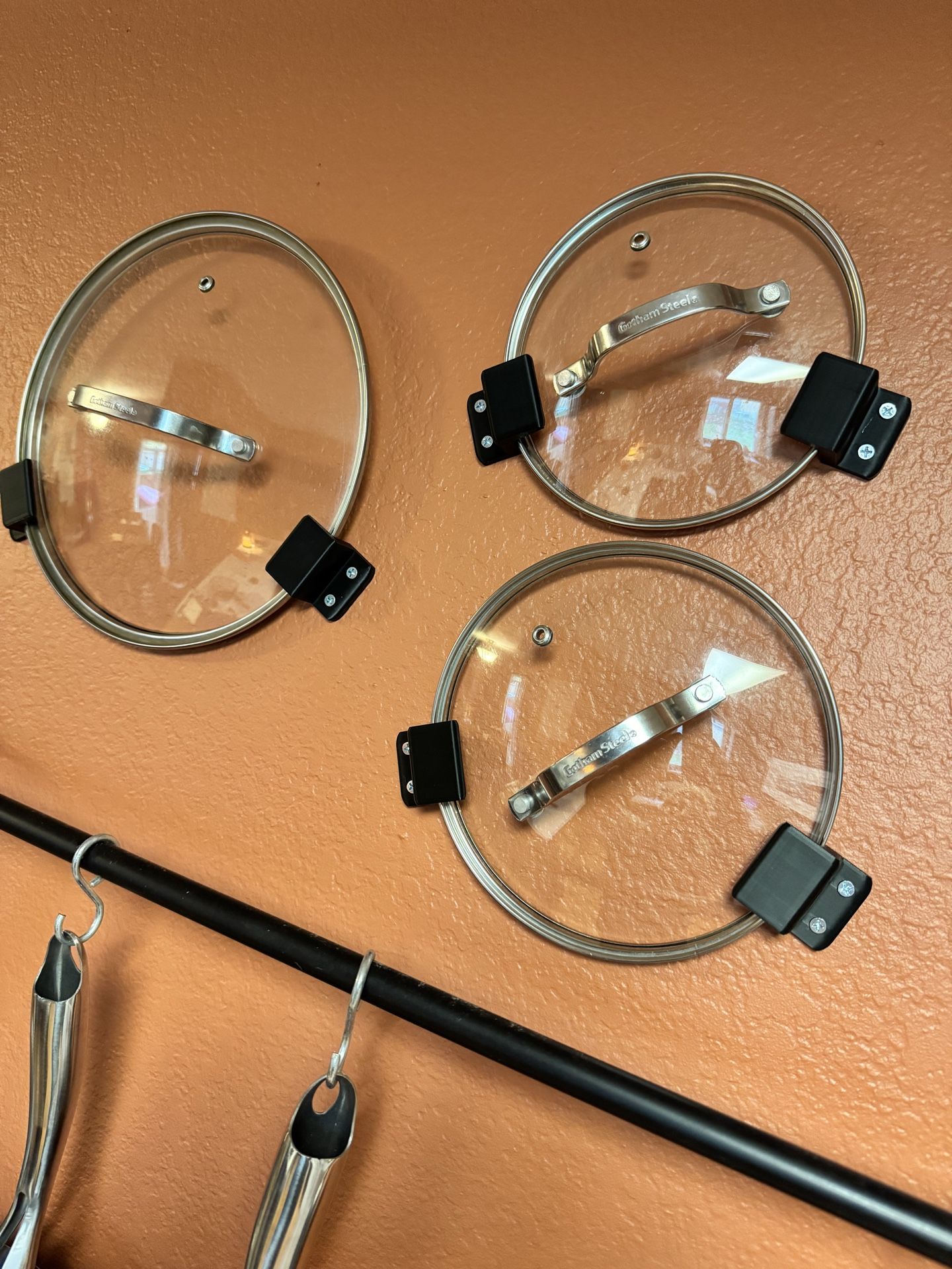 Kitchen storage