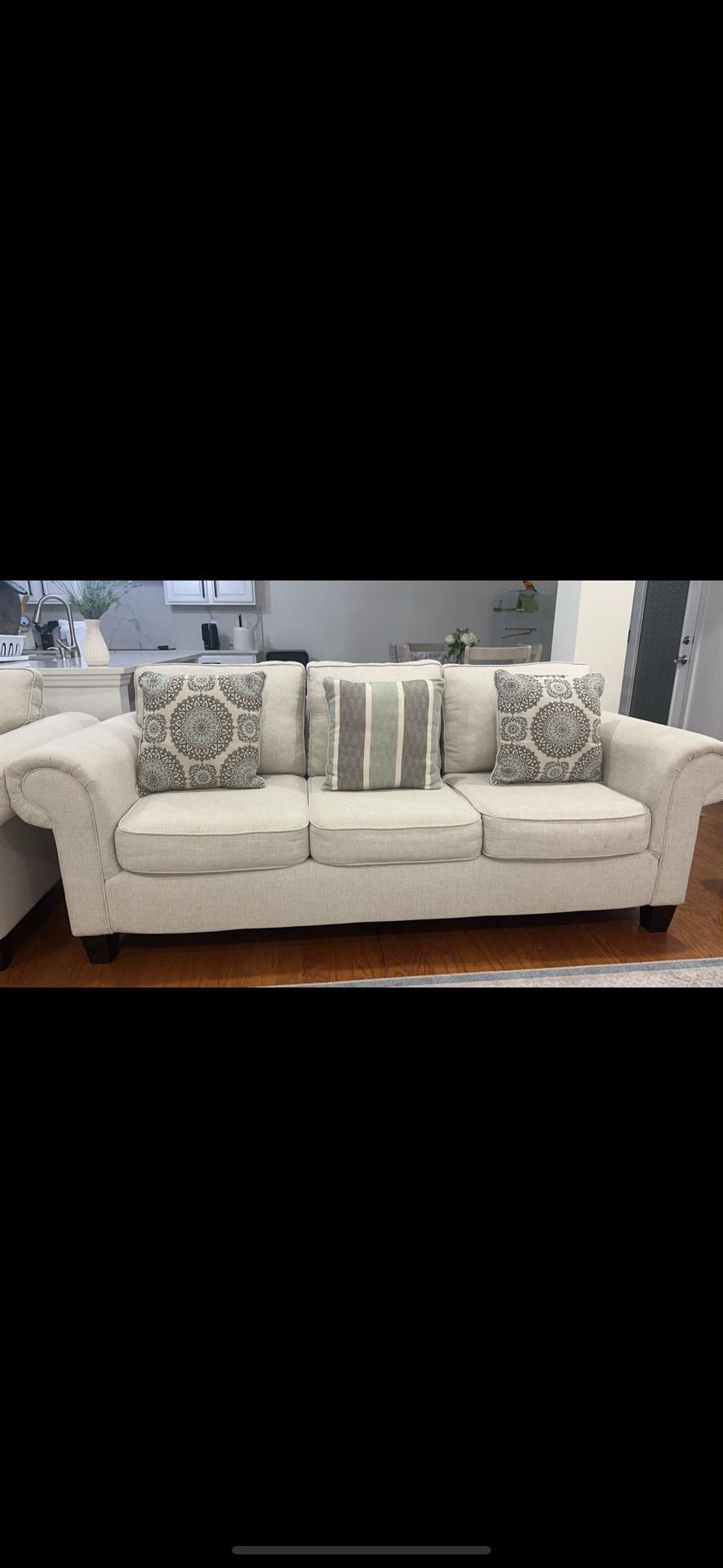 Couches 2 Of Them 3 Seaters 2 Of Them 2 Seaters And 1 Is 1 Seater