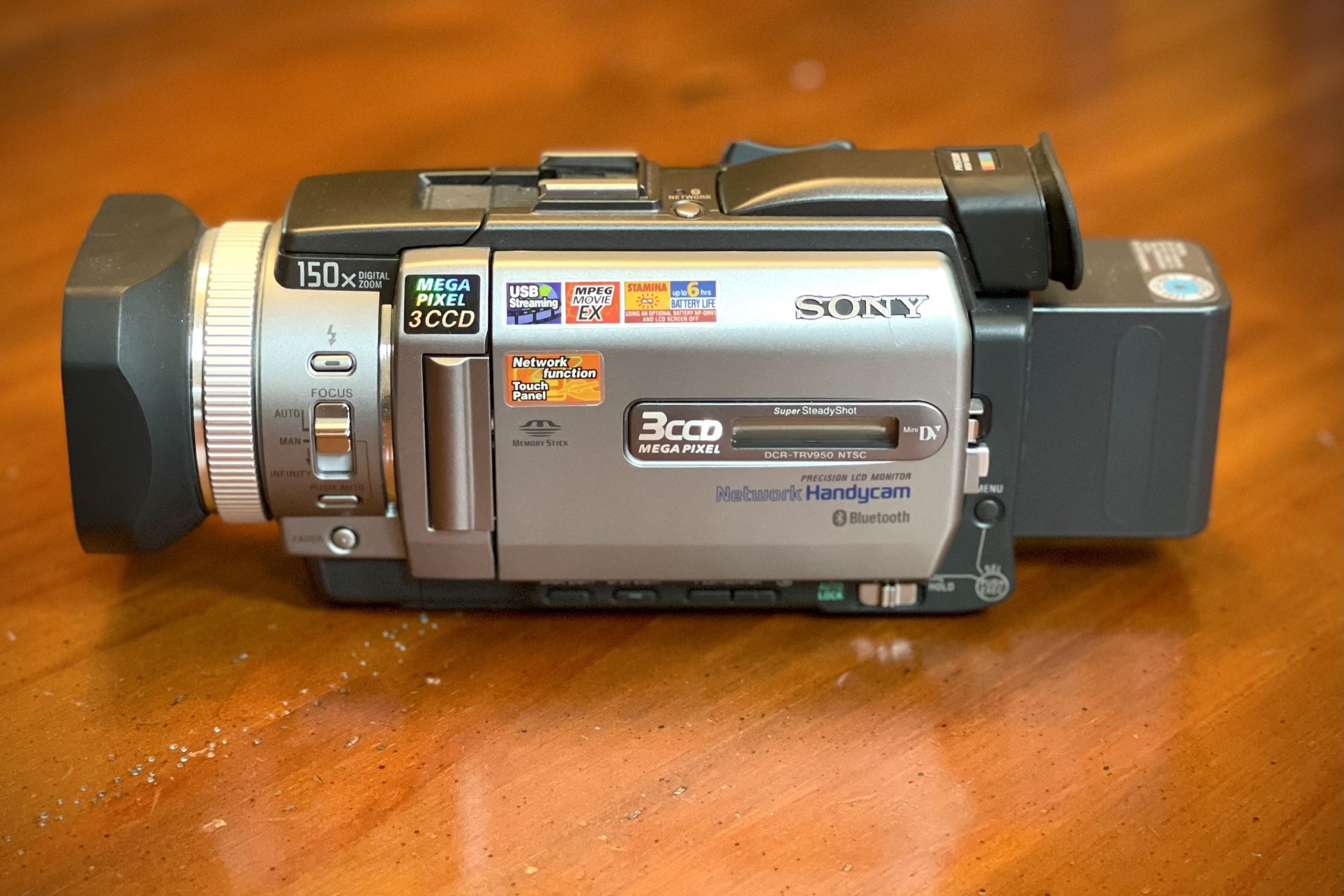 Sony Video Camera: DCR-TRV950