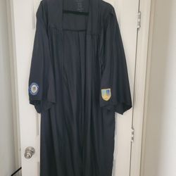 Graduation Gown Chamberlain 