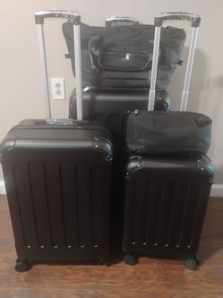 5 pieces Black Hard Shell Luggage Set with Bags