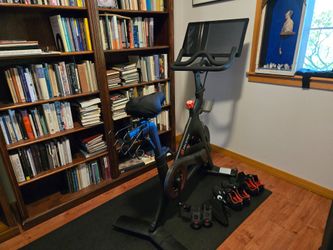 Pelaton bike and bundle