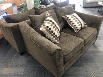 2 PC Albany Sofa & Loveseat, Chestnut