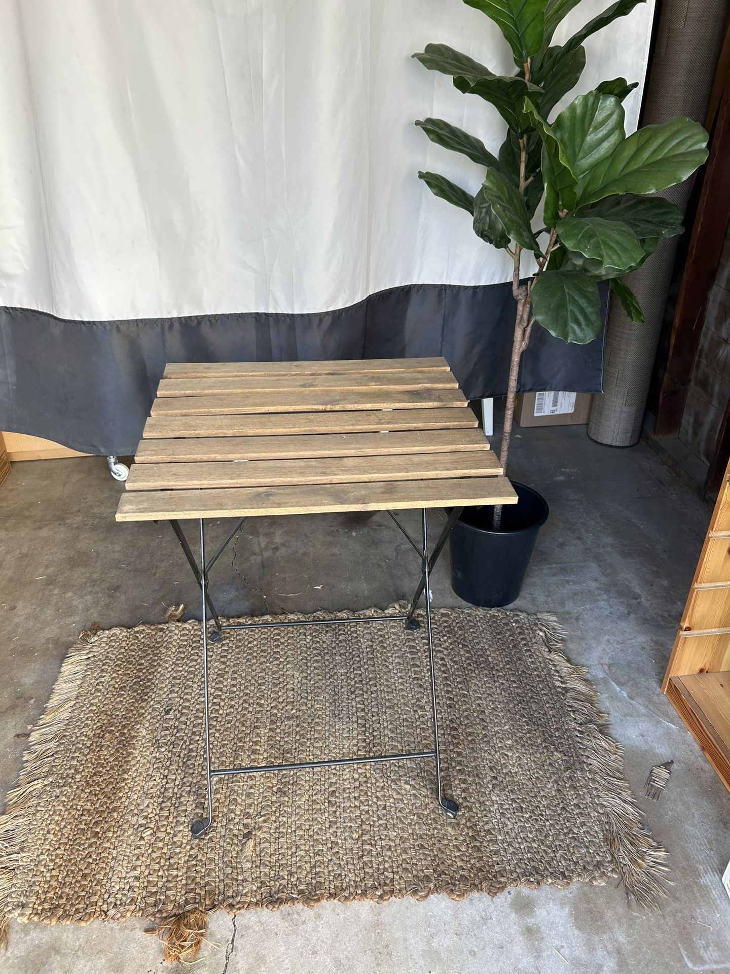 TARNO Patio Table
