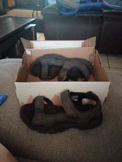 Men's Brown Strap Sandals with Box
