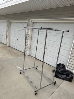 Rolling Clothes Rack