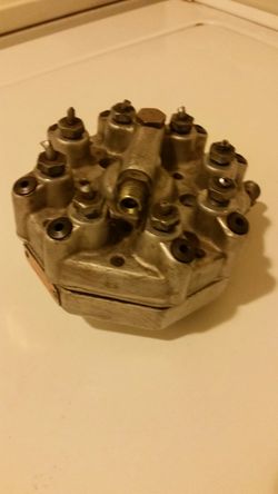 Fuel Distributor Mercedes Benz 380