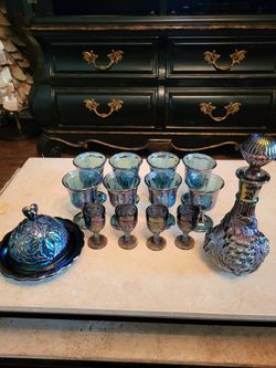 CARNIVAL GLASS SET