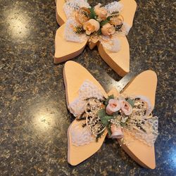 Butterfly peach wood decor 5" set of 2 / peach butterflies